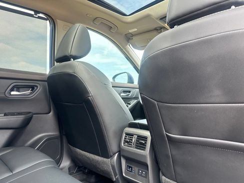 Certified 2023 Nissan Rogue SL w/ SL Premium Package FWD image 29