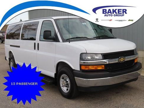 Used 2025 Chevrolet Express 3500 LT image 1
