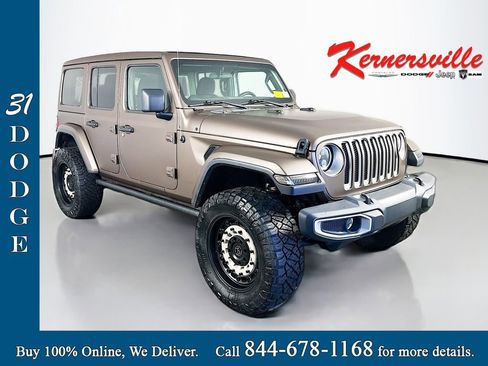 Used 2018 Jeep Wrangler Unlimited Sahara image 1