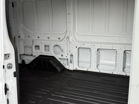 Used 2022 Ford Transit 350 Medium Roof RWD image 22