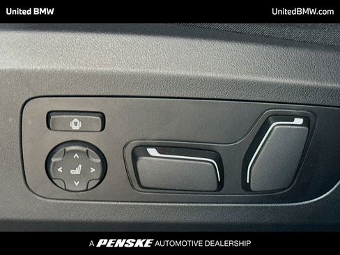 Used 2025 BMW X3 xDrive30i w/ Premium Package image 4