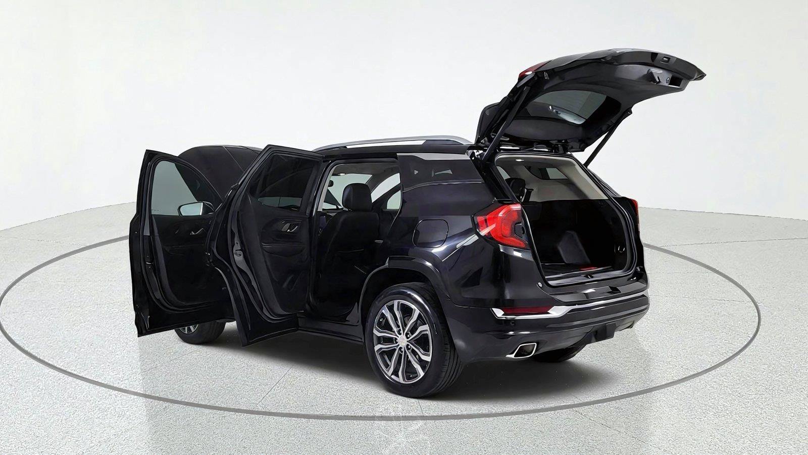 Used 2020 GMC Terrain Denali w/ Denali Premium Package AWD/4WD image 12