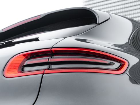 Used 2018 Porsche Macan S image 31