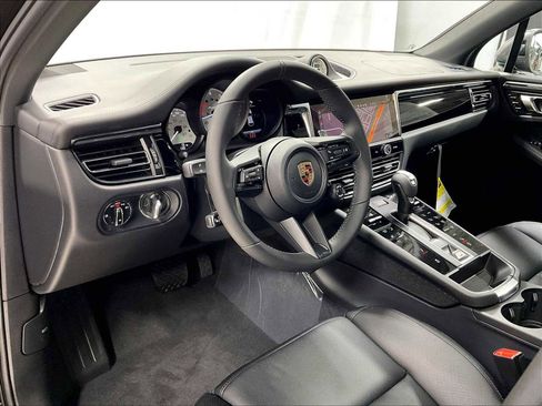 New 2026 Porsche Macan Turbo image 4