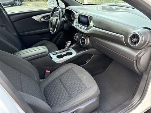 Used 2019 Chevrolet Blazer LT image 20