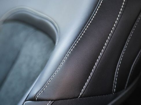 New 2025 Jeep Grand Cherokee Altitude image 25