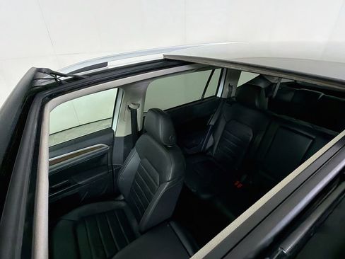 Used 2018 Volkswagen Atlas SEL Premium AWD/4WD image 15