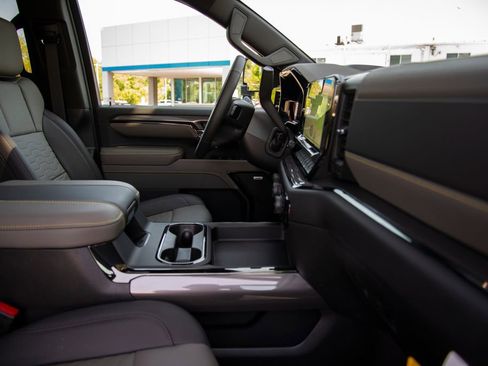 New 2026 Chevrolet Silverado 2500 ZR2 AWD/4WD image 21