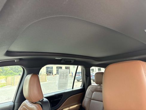 Certified 2023 Lincoln Aviator Reserve RWD image 34