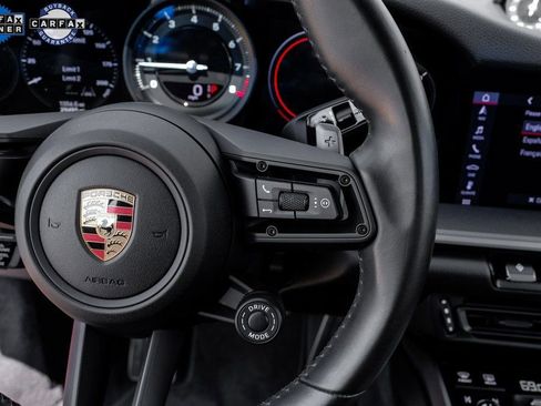 Used 2020 Porsche 911 Carrera 4S image 27
