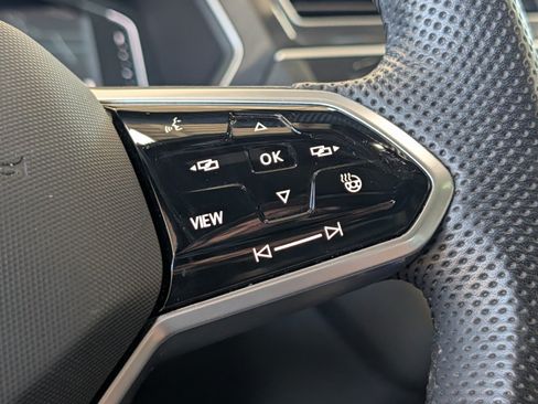 Used 2024 Volkswagen Tiguan SEL R-Line w/ MDO Package, Two-Row AWD/4WD image 23
