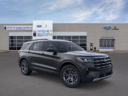 New 2026 Ford Explorer Active w/ Active Comfort Package AWD/4WD image 8