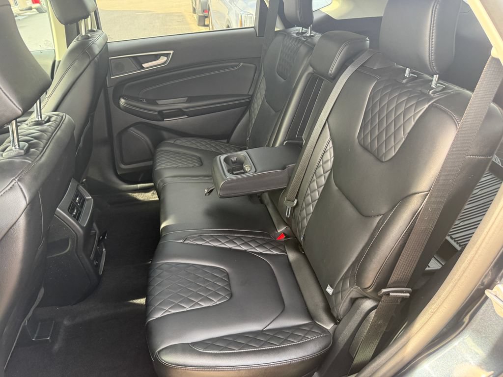 Used 2024 Ford Edge Titanium AWD/4WD image 32