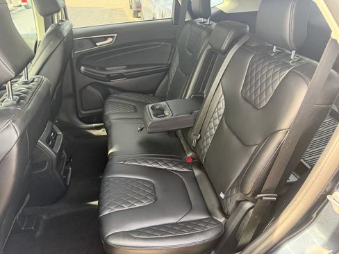 Used 2024 Ford Edge Titanium AWD/4WD image 32