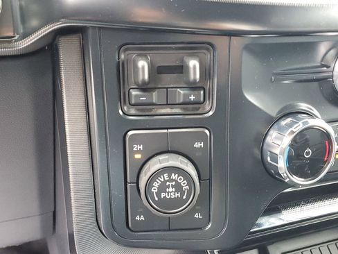 New 2025 Ford F150 Platinum w/ FX4 Off-Road Package image 26