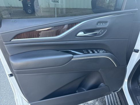 Certified 2023 Cadillac Escalade Sport Platinum w/ LPO, ONYX Package image 15