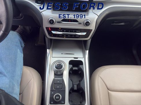 Used 2024 Ford Explorer XLT w/ Equipment Group 202A image 20