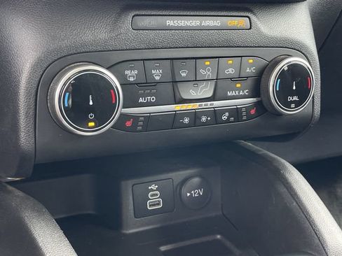 Used 2024 Ford Escape Active AWD/4WD image 19