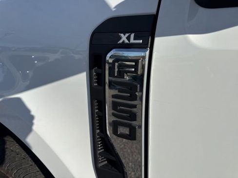 Used 2023 Ford F350 XL w/ Snow Plow Prep Package image 8