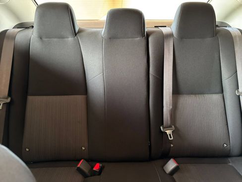 Used 2025 Nissan Sentra SV FWD image 36