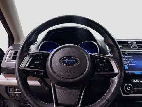 Used 2018 Subaru Outback 2.5i Limited AWD/4WD image 11