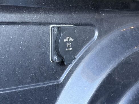 Used 2024 RAM 2500 Laramie w/ Safety Group AWD/4WD image 33