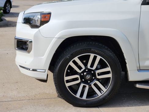 Used 2016 Toyota 4Runner Limited AWD/4WD image 8