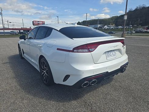 Used 2023 Kia Stinger GT-Line w/ Sun & Sound Package image 11
