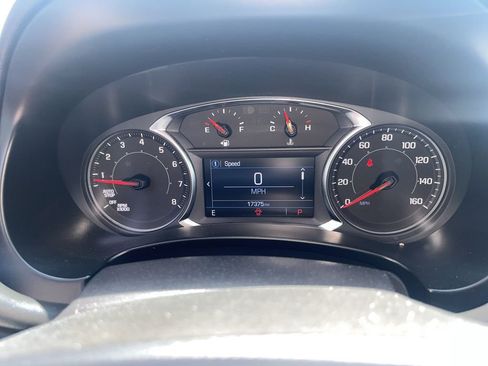 Used 2024 GMC Terrain SLE w/ Driver Convenience Package FWD image 18