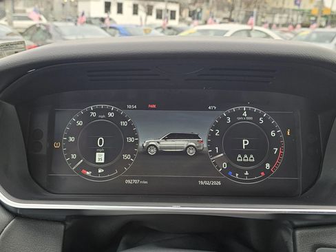 Used 2020 Land Rover Range Rover Sport HSE image 23