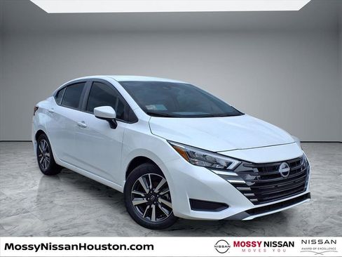 New 2025 Nissan Versa SV w/ Trunk Package image 1