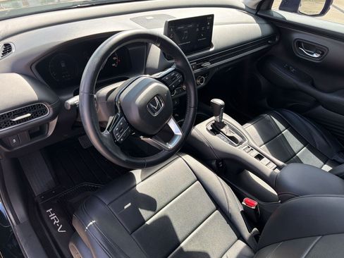 Used 2026 Honda HR-V EX-L image 4
