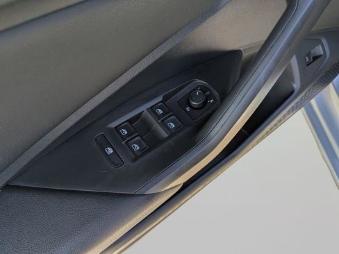 Used 2019 Volkswagen Jetta S w/ Driver Assistance Package FWD image 16
