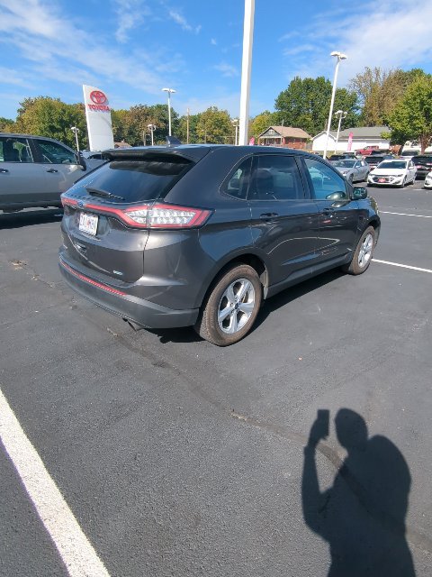 Used 2017 Ford Edge SE w/ Cargo Accessory Package AWD/4WD image 10