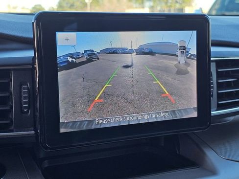 Used 2021 Ford Explorer XLT w/ Equipment Group 202A image 10