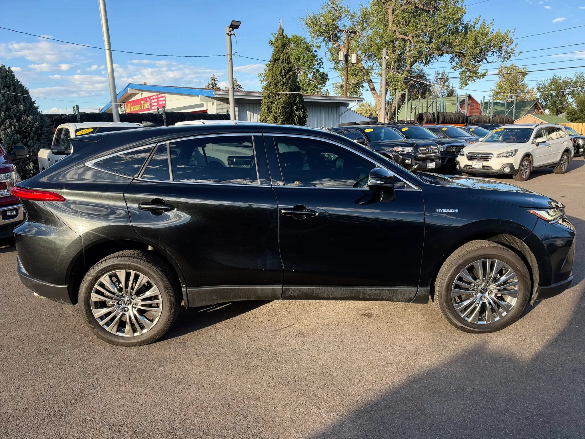 Used 2021 Toyota Venza Limited w/ Advanced Technology Package AWD/4WD image 10