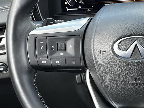 Used 2023 INFINITI QX60 Sensory w/ Vision Package image 12