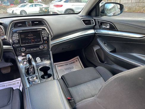 Used 2019 Nissan Maxima 3.5 S w/ Floor Mat Group FWD image 22
