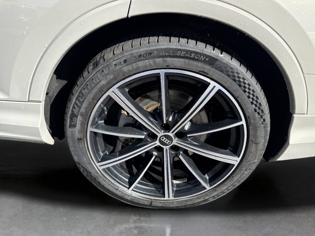 Used 2021 Audi Q7 3.0T Prestige AWD/4WD image 15