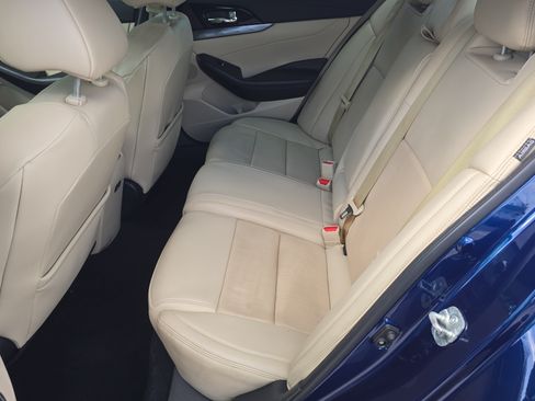 Used 2020 Nissan Maxima 3.5 SV w/ Floor Mat Group FWD image 16