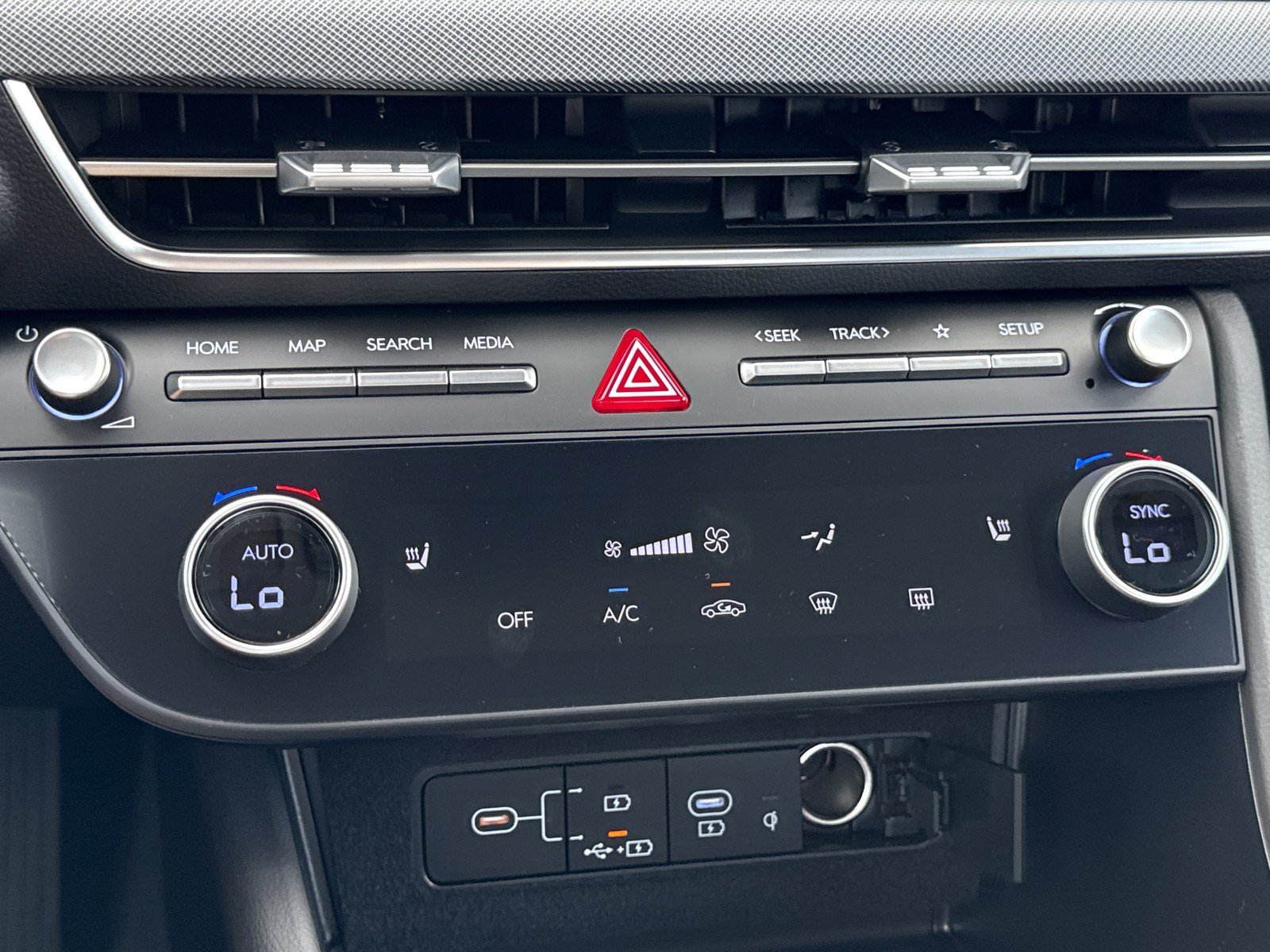 New 2026 Hyundai Sonata SEL FWD image 24