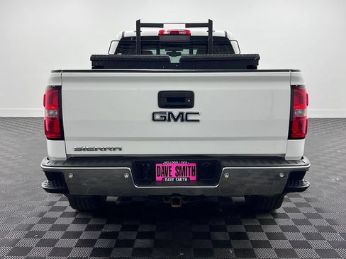 Used 2015 GMC Sierra 1500 SLT w/ SLT Crew Cab Value Package AWD/4WD image 10