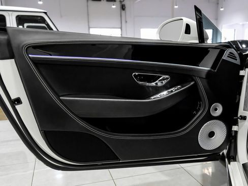 Used 2020 Bentley Continental GT image 47