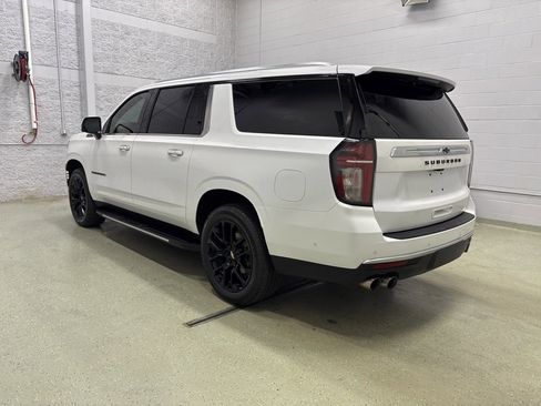 Used 2023 Chevrolet Suburban High Country w/ Advanced Technology Package image 5