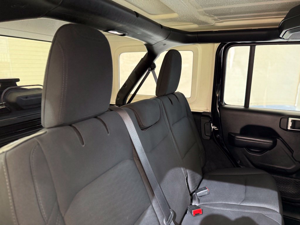Used 2020 Jeep Wrangler Unlimited Sport AWD/4WD image 14