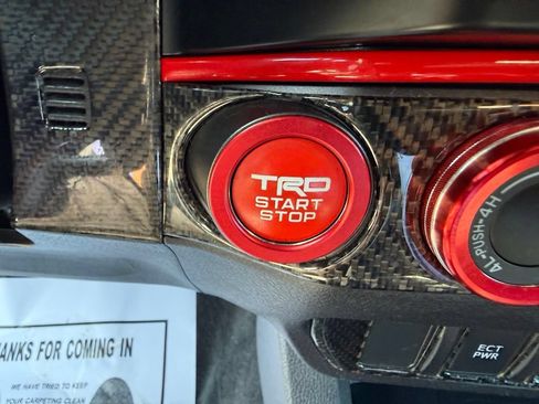 Used 2023 Toyota Tacoma TRD Off-Road AWD/4WD image 29