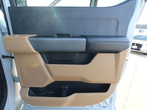 Used 2025 Ford F250 XLT image 38