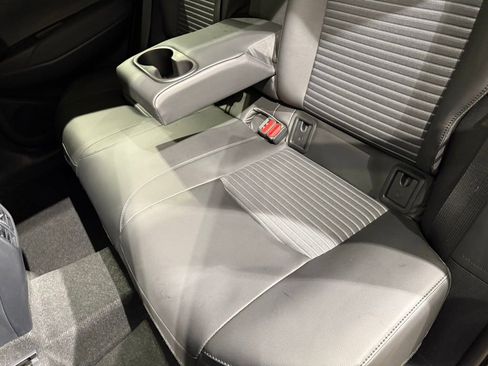 Used 2024 Toyota Corolla Cross XSE image 19