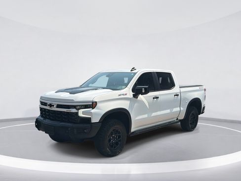 Used 2023 Chevrolet Silverado 1500 ZR2 w/ ZR2 Bison Edition AWD/4WD image 5