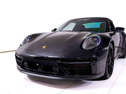 Used 2022 Porsche 911 Targa 4 GTS w/ Premium Package AWD/4WD image 9